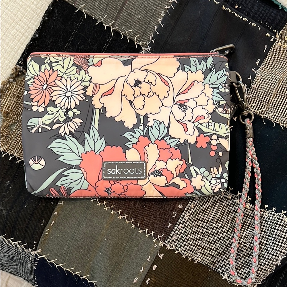 Sakroots Floral Wristlet - Black and Red